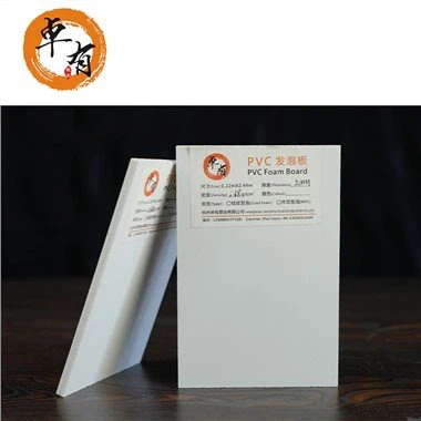 Bileog PVC Celuka uiscedhíonach 4x8